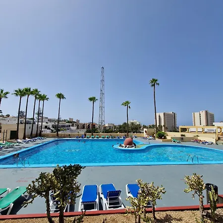 Surf & Sky - Americas