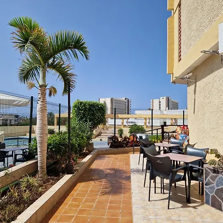 Surf & Sky - Americas