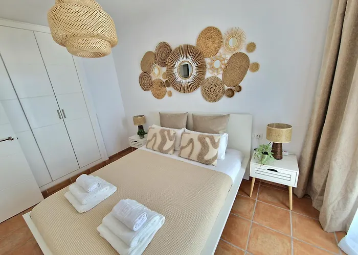 Surf & Sky - Americas *